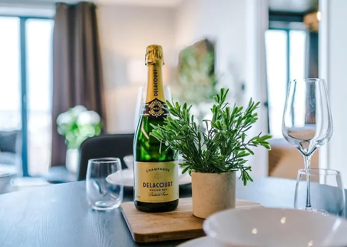 Centre - Roof Terrace & Free Parking