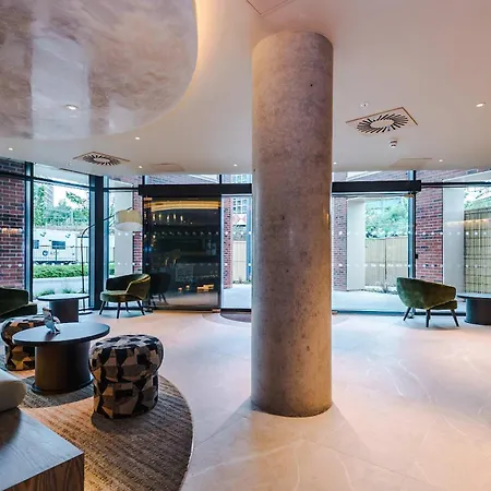 Centre - Roof Terrace & Free Parking