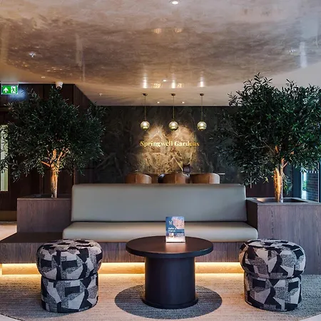 Centre - Roof Terrace & Free Parking Daire *