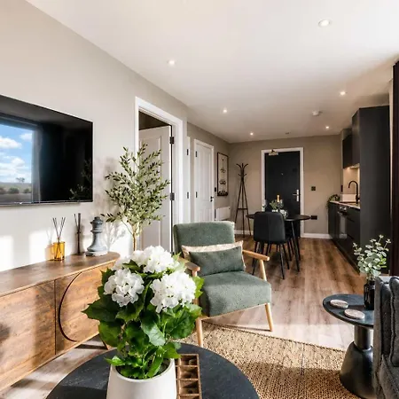 Centre - Roof Terrace & Free Parking Daire
