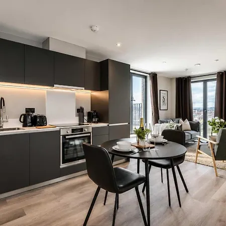 Daire Centre - Roof Terrace & Free Parking