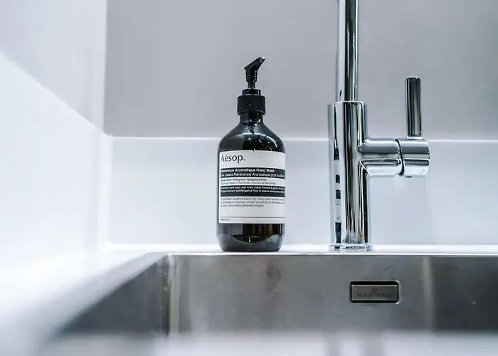 Διαμέρισμα Centre - Roof Terrace & Free Parking Λιντς