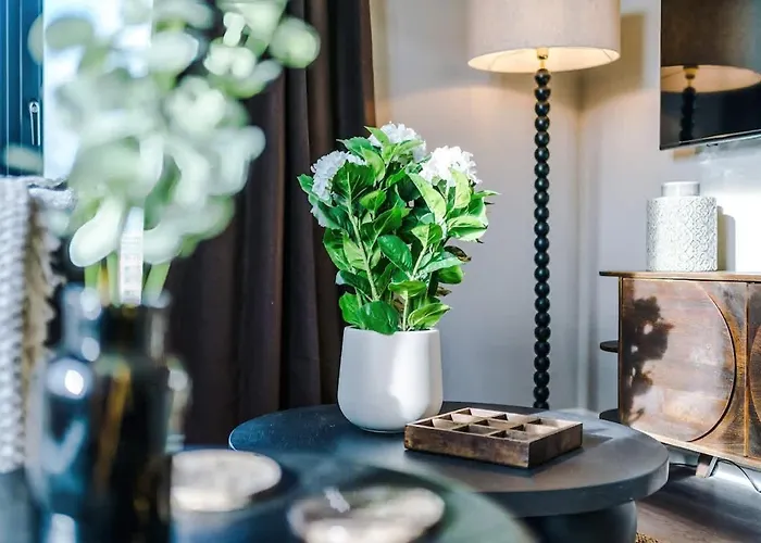 Apartman Centre - Roof Terrace & Free Parking *