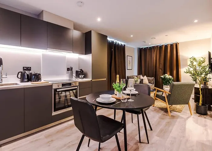 Centre - Roof Terrace & Free Parking * Leeds