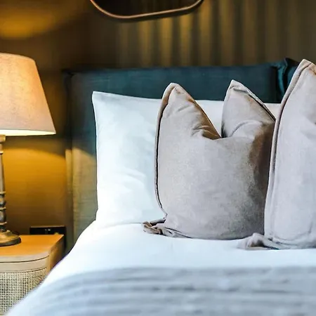 Centre - Roof Terrace & Free Parking Apartamento *